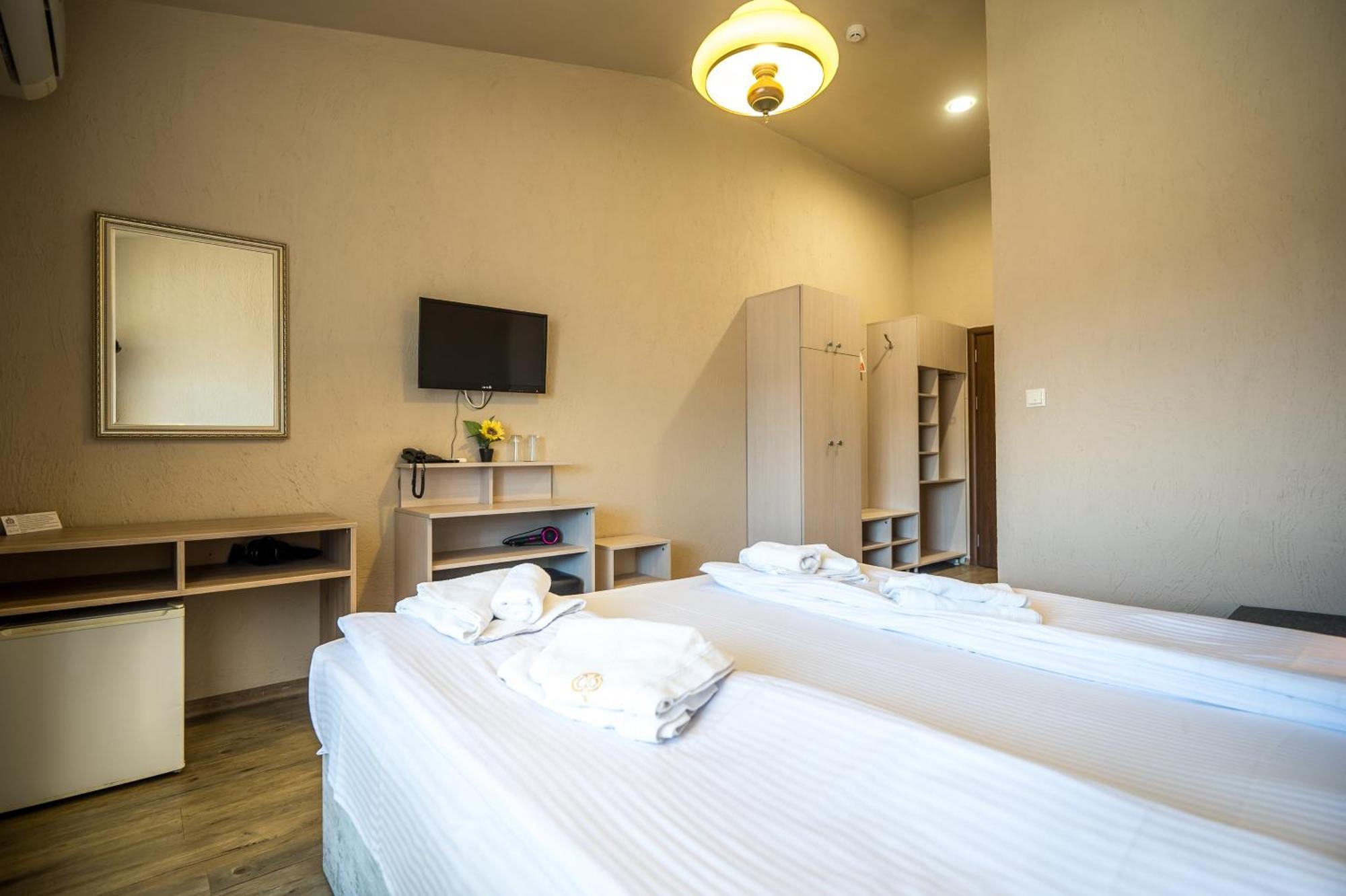 Hotel Royal Bath Banja Kültér fotó